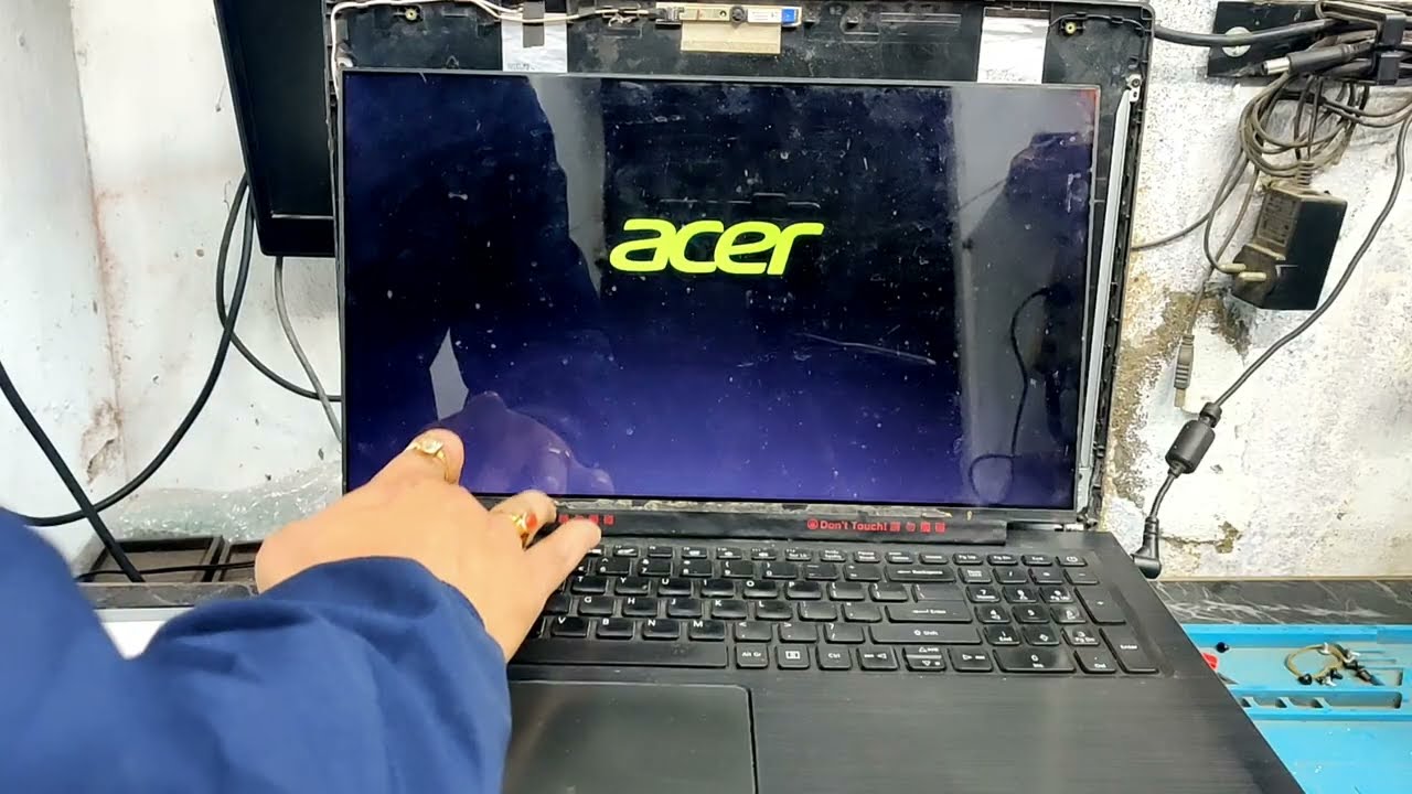 How to Fix Black Screen & White Screen on Laptop In Hindi