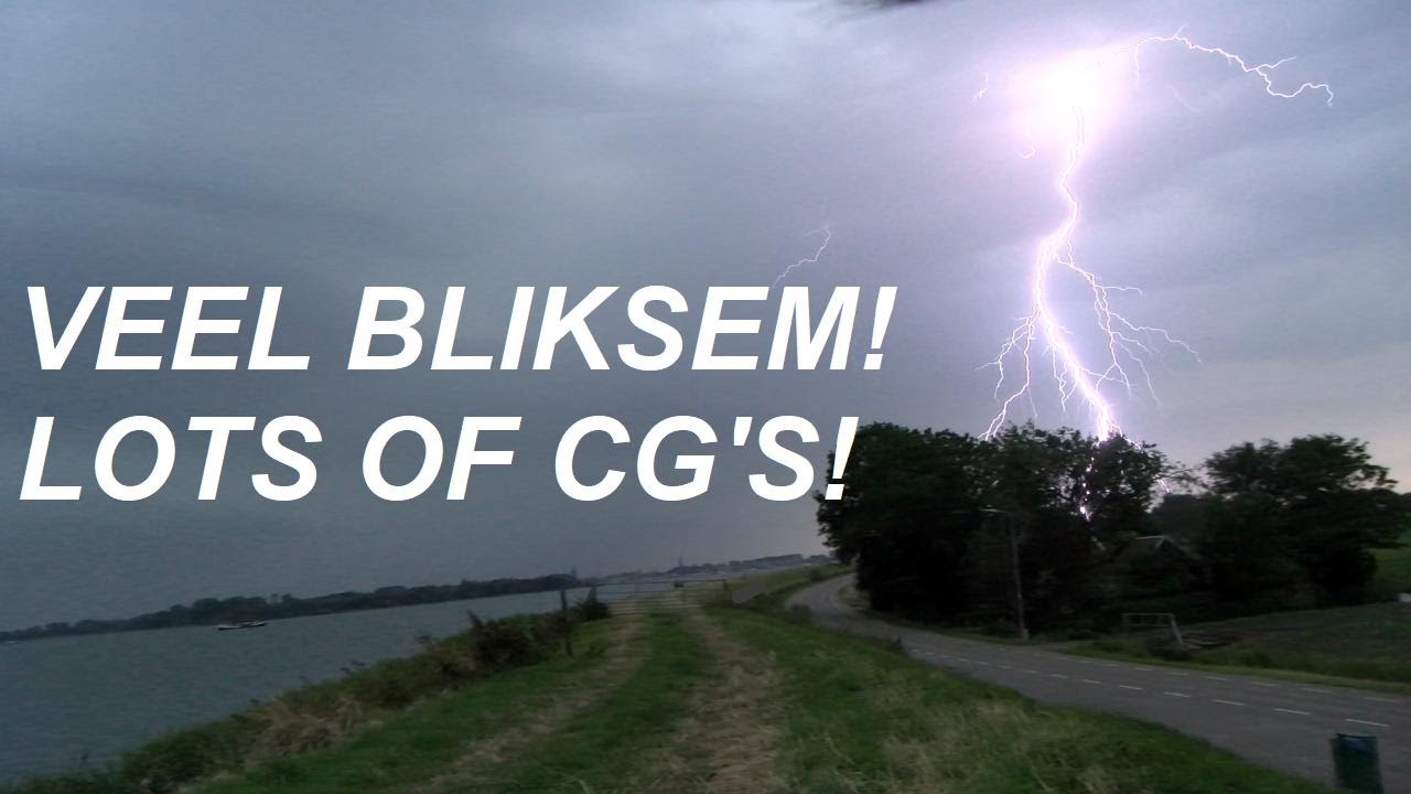 9 Juli 2023: Onweer vanaf Hoogedijk bij Katwoude
