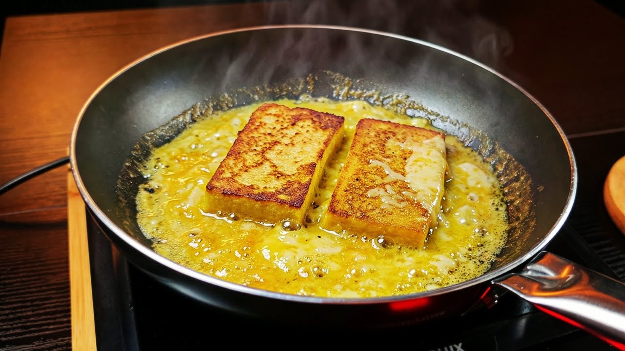 If you have eggs and bread at home, you can make this delicious one-pan breakfast
