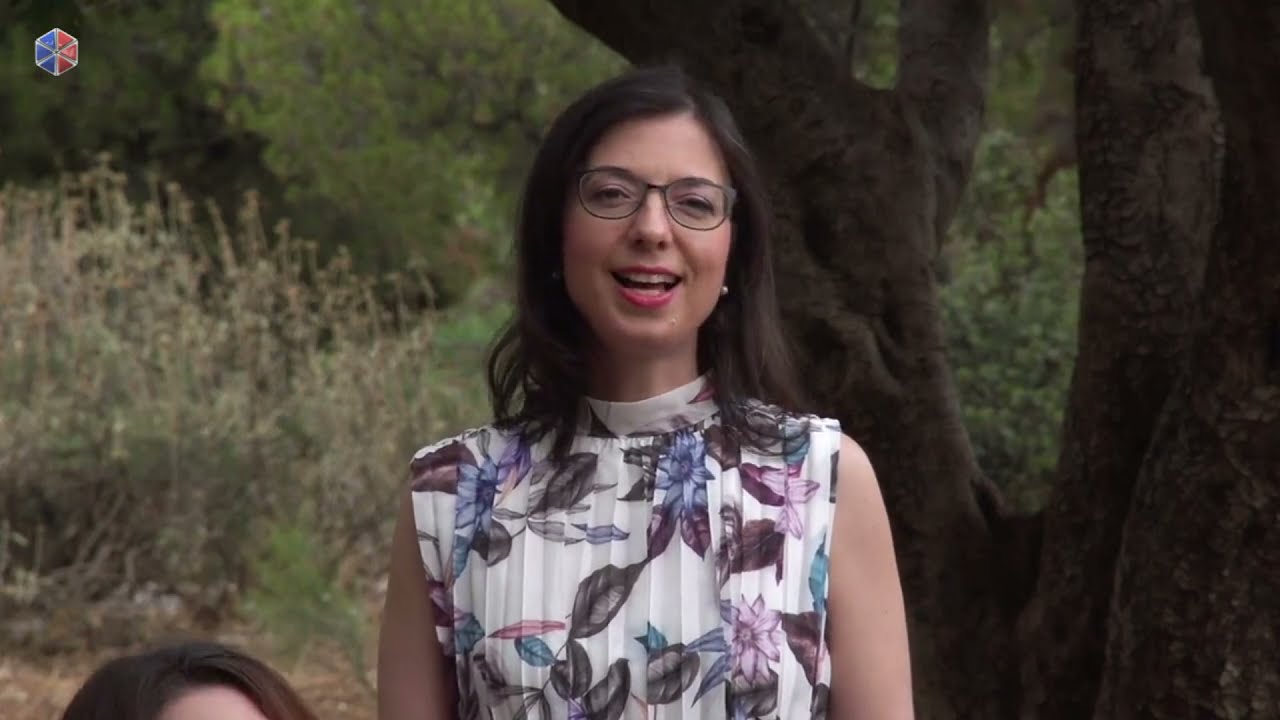 «Να 'χα νεράντζι να 'ριχνα...», καλαματιανό & συρτό (Μοριάς) Πολυτίμη Τόλη |Πεμπτουσία tv, 2021|