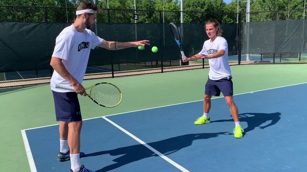 Il tennis in 3 steps: tecnica del diritto con impugnatura, swing e appoggi