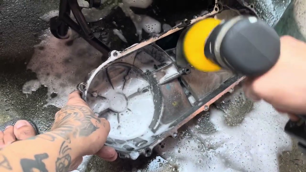 Skydrive Crossover 115 CVT cleaning.