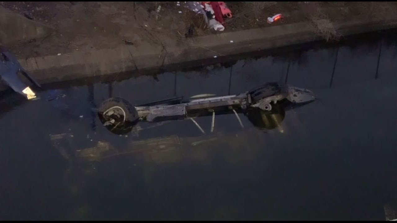 VIDEO: Good Samaritans Rescue Suspected Drunk Driver Who Crashed Into Pittsburg Canal