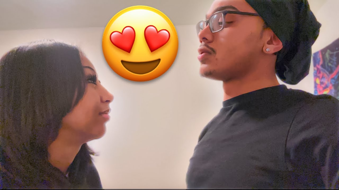 I SNUCK A KISS ON MY BESTFRIEND ! 🫢