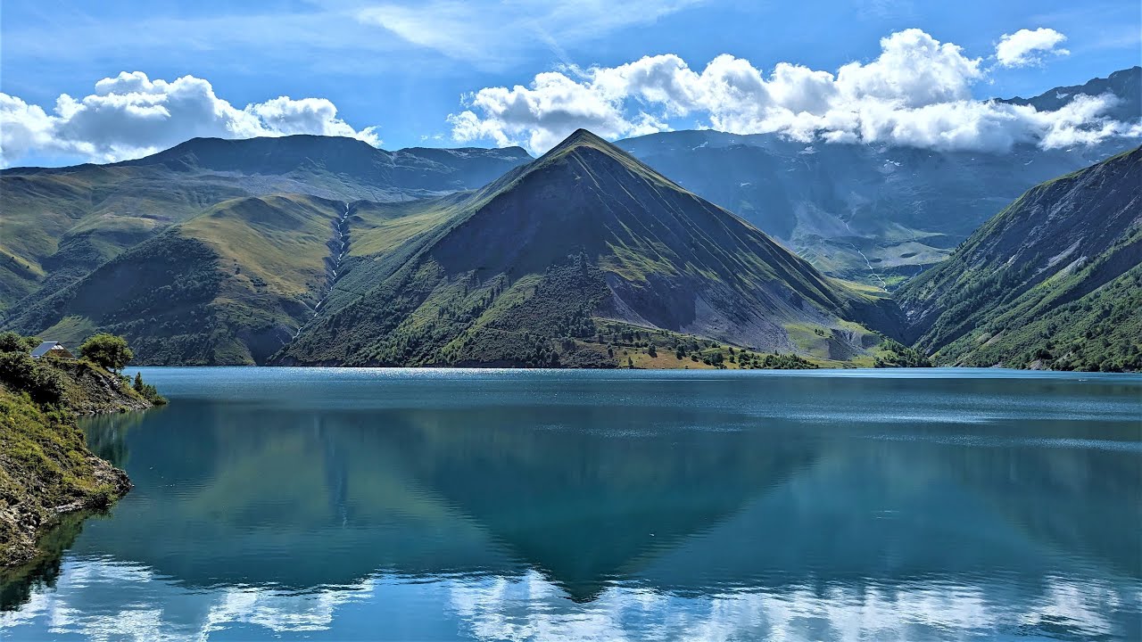 4K  Col de la Croix-de-Fer, Lac de Grand'Maison, FRANCE