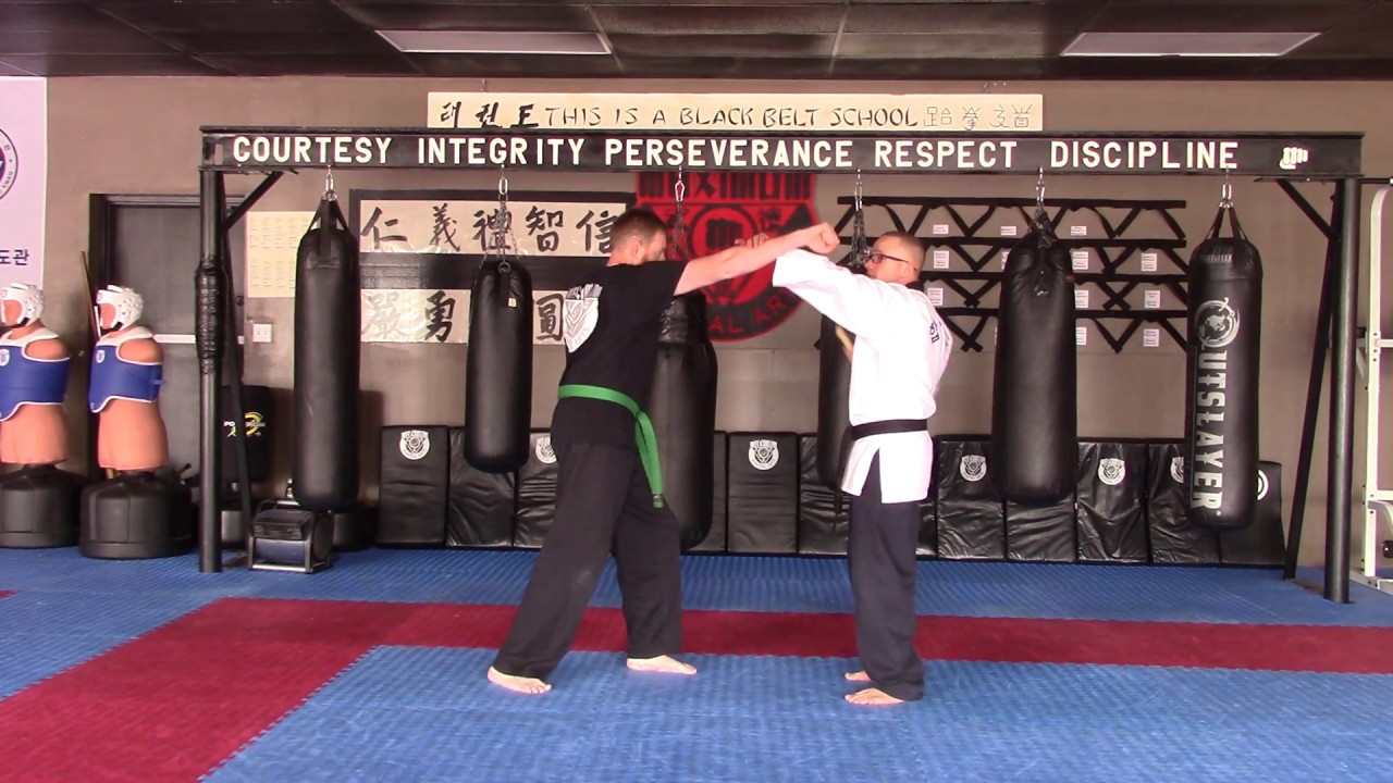 Dan Bong (Short Staff) Techniques 1-10