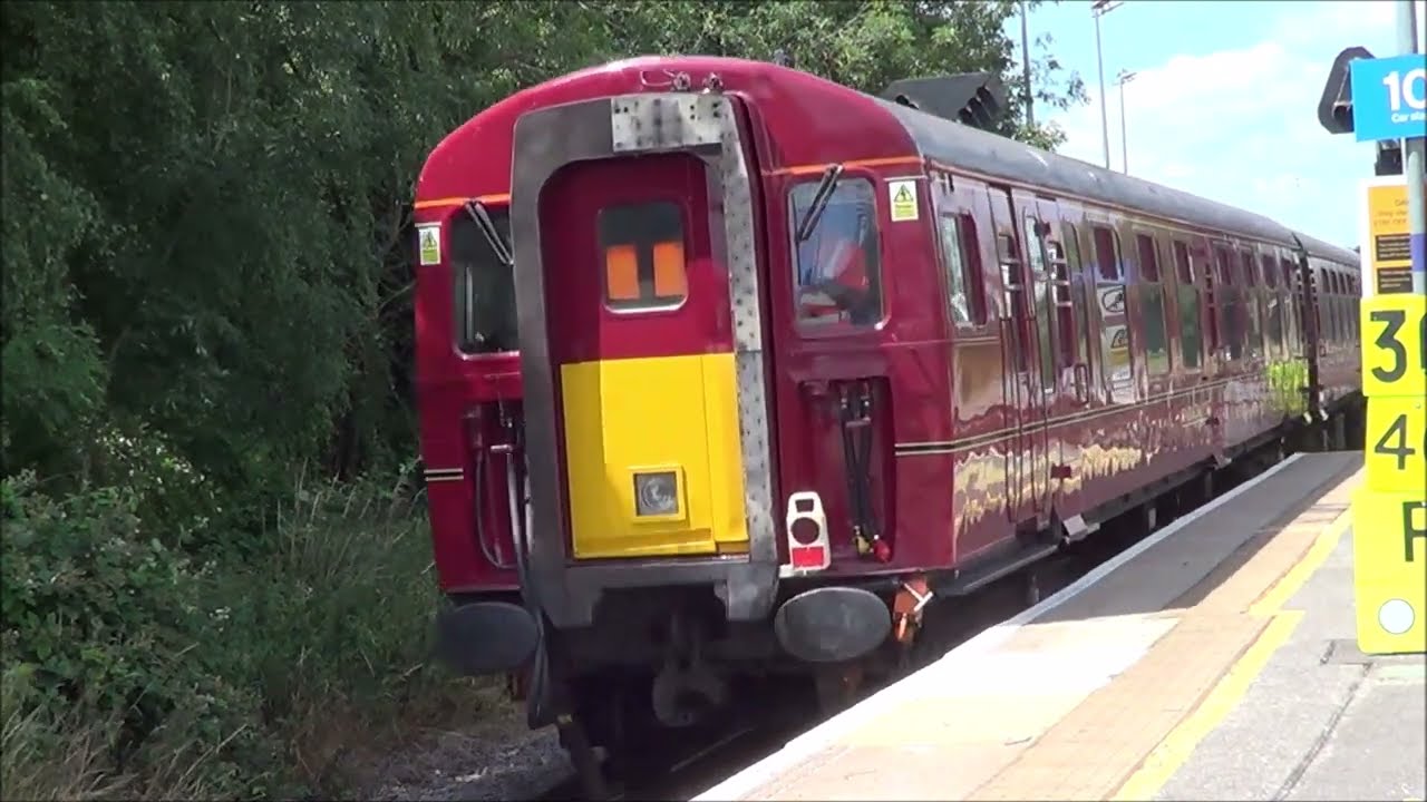 CLASS 66689 GBRF LIGHT ENGINE INTO TONBRIDGE WEST YARD & 66754 & 4TC ARRIVING AT TONBRIDGE 30/06/25