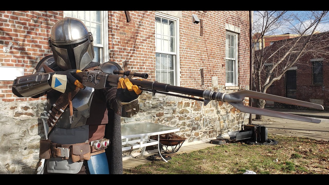 Mandalorian Costume - Season 1 Beskar - First time suiting up!
