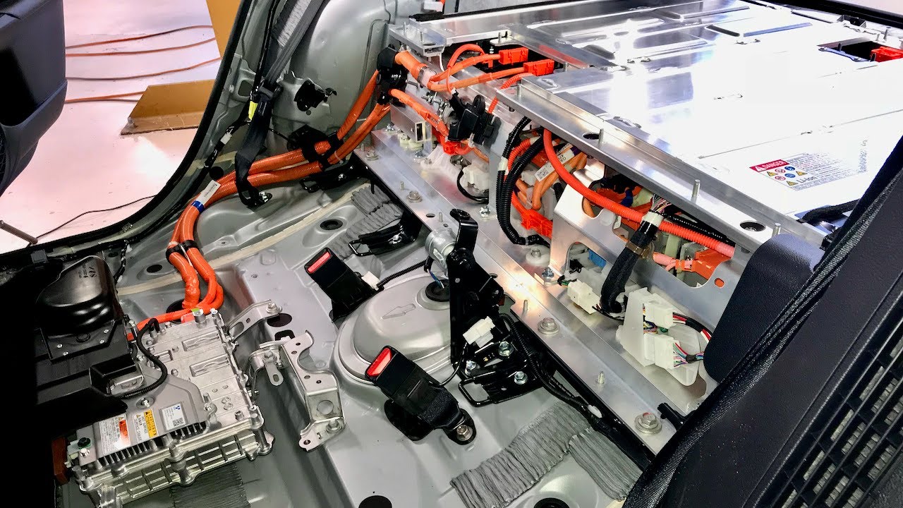2017-2022 Prius Prime - Снятие аккумулятора 8,79 кВтч