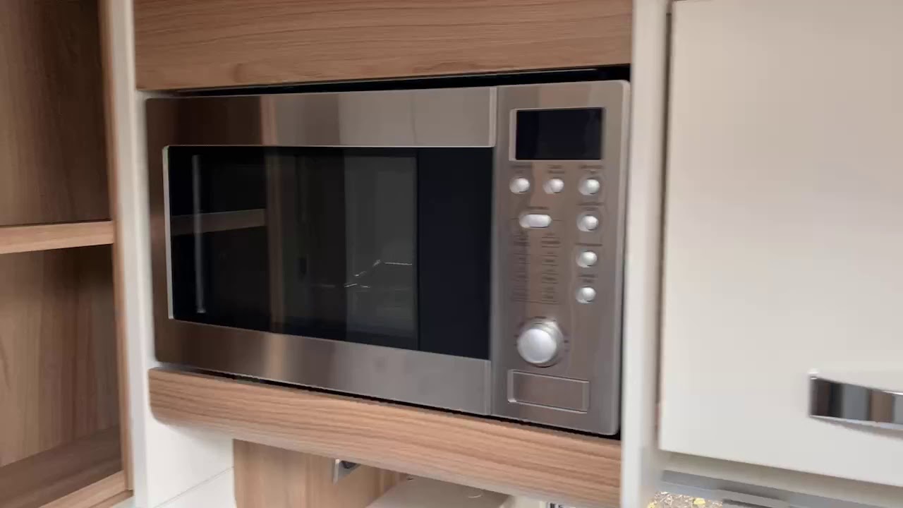 Swift Quattro EW (2018) Caravan Review