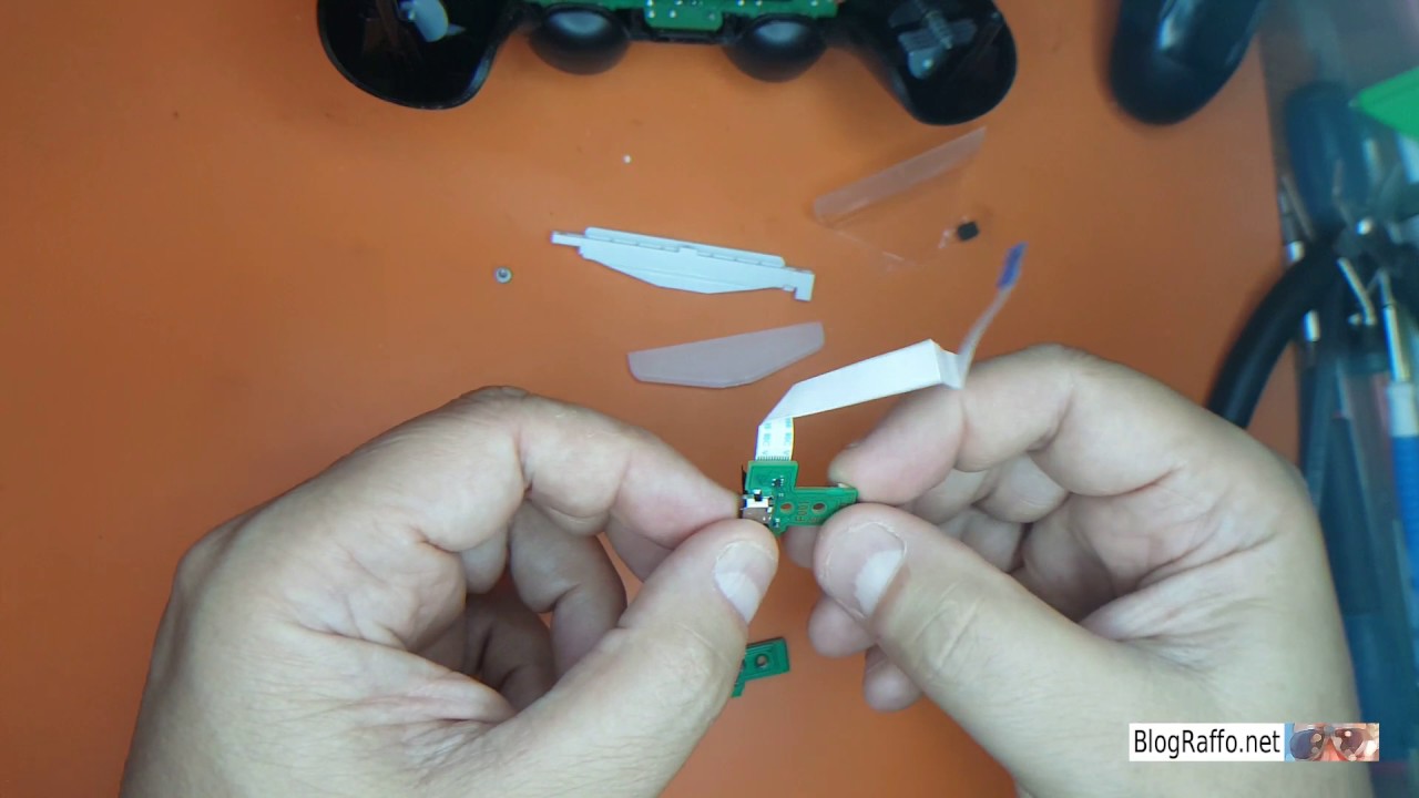 Sostituzione porta USB controller Ps4 - Il controller non si carica