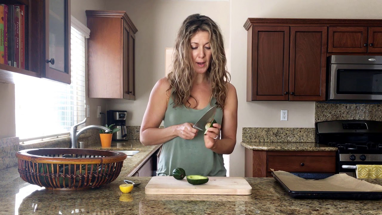 How to Save Ripe Avocado in the Freezer