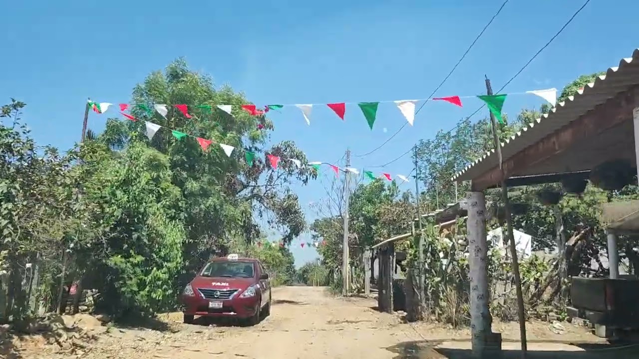 PUEBLO DE PUERTA AZUL EN SANTIAGO IXCUINTLA NAYARIT 13-05-23