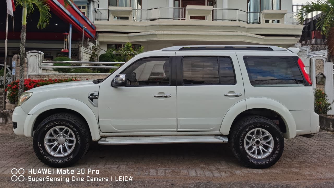 Ford Everest 4x4  Manual 10.S 2.5 cc  2012.