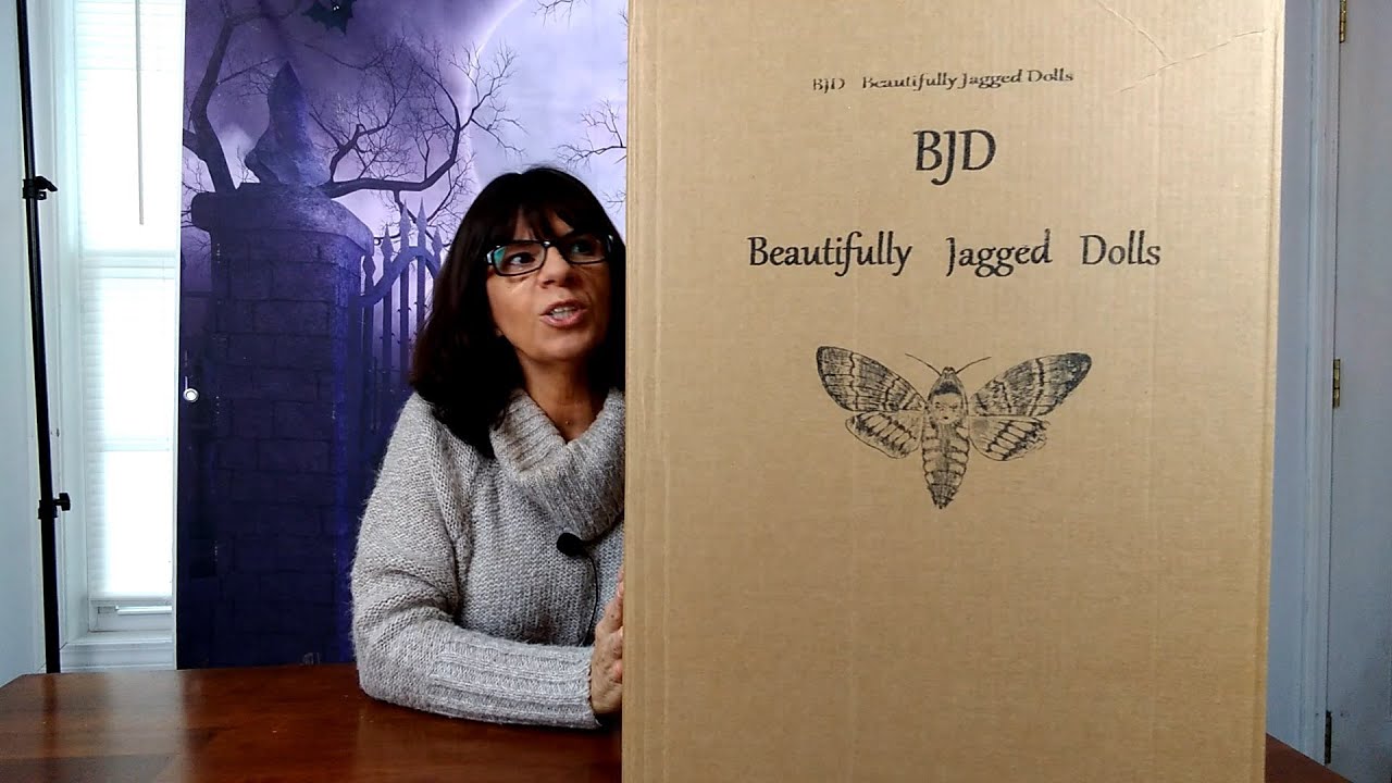 BJD Unboxing Beautifully Jagged doll Repaint Face up