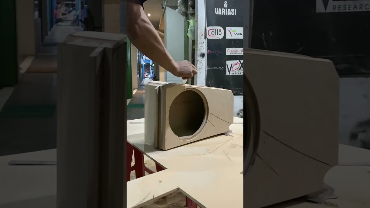 HONDA CR-V : Subwoofer Custom SQ (Cibubur Area)