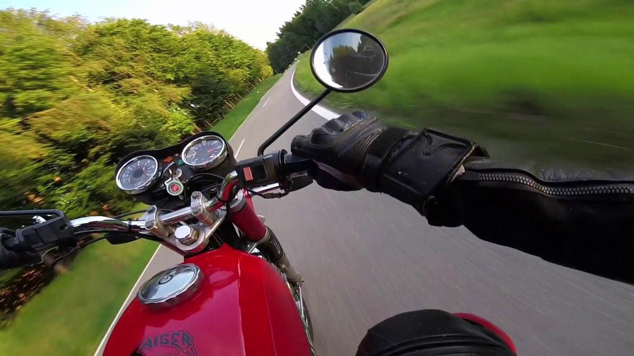 Zündapp KS 125 Sport - Superbike Riding Style - GoPro HeroSession5