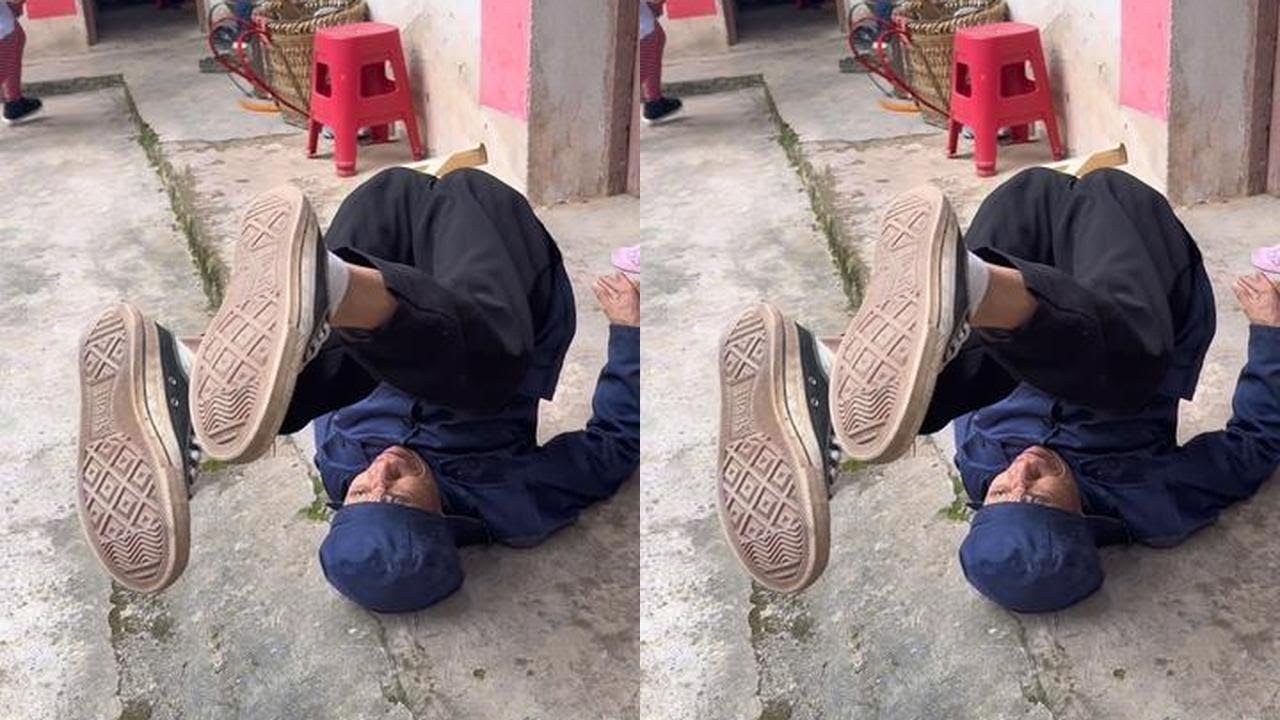 #Rural Comedy Video# This time I got my head hurt again, fell down.