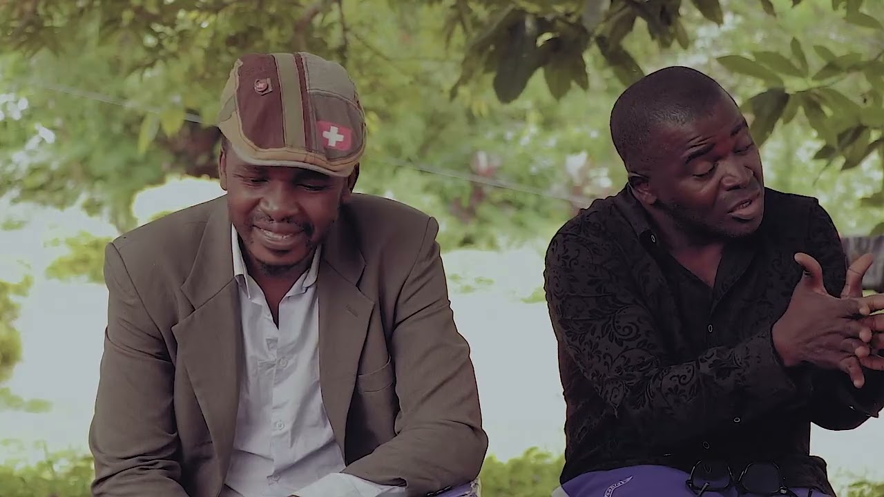 Moaminga, tu dis que ton gars t'a quittée parce que tu dansais le zook  avec ton père? Toi aussi !