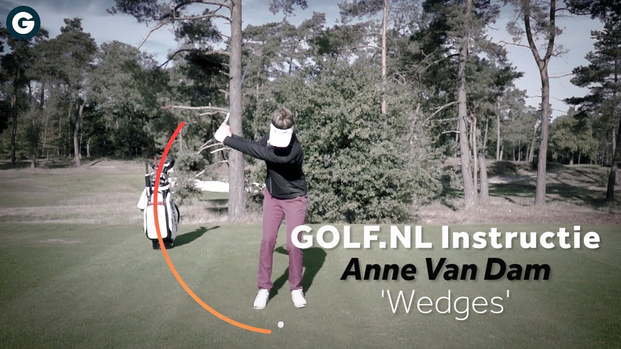 Instructie: hoe slaat Anne van Dam haar wedges?