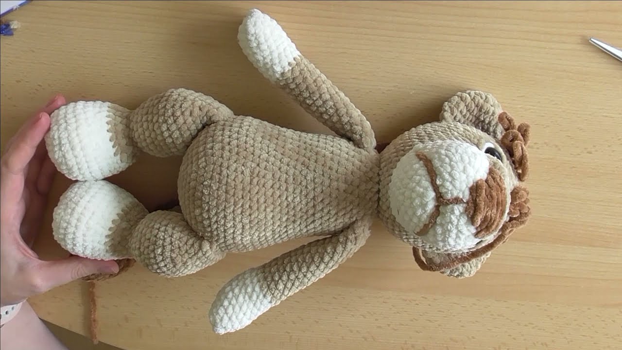 Gehäkelter Löwe Teil 4