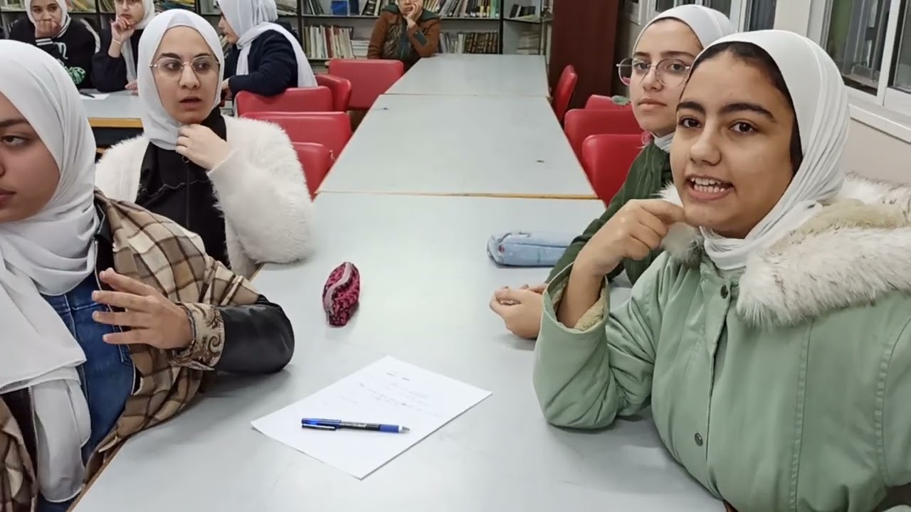 مسابقة حفظ مائة كلمة من كلمات منهج اللغه الانجليزيه للصف الحادي عشر وتوظيفها في السياق