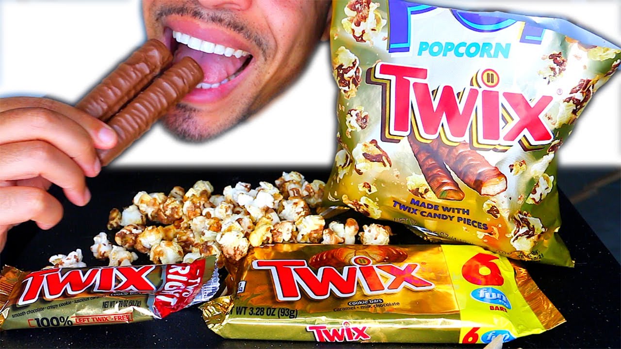 TWIX CHOCOLATE BAR CANDY POPCORN EATING CRUNCHY MOUTH SOUNDS NO TALKING ASMR MUKBANG