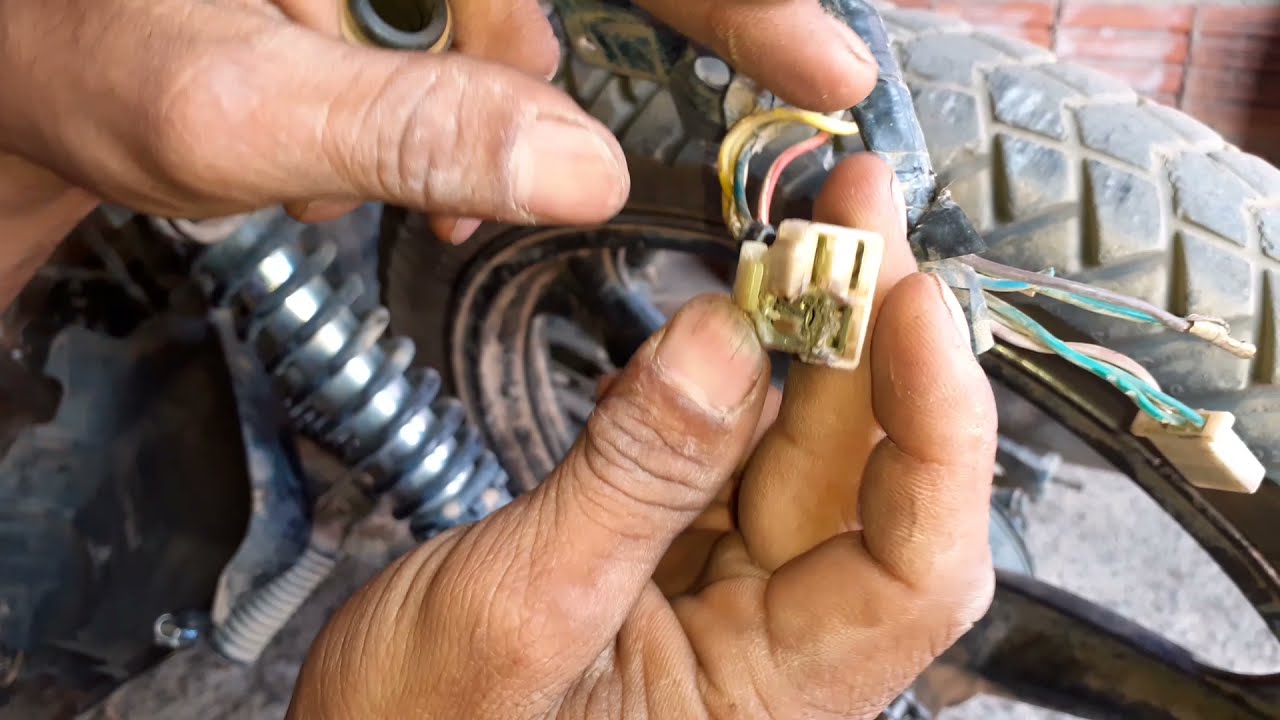Moto Sem Fa&iacute;sca Pra Vela?? Como Resolver o Problema Sem Usar o Mult&iacute;metro..