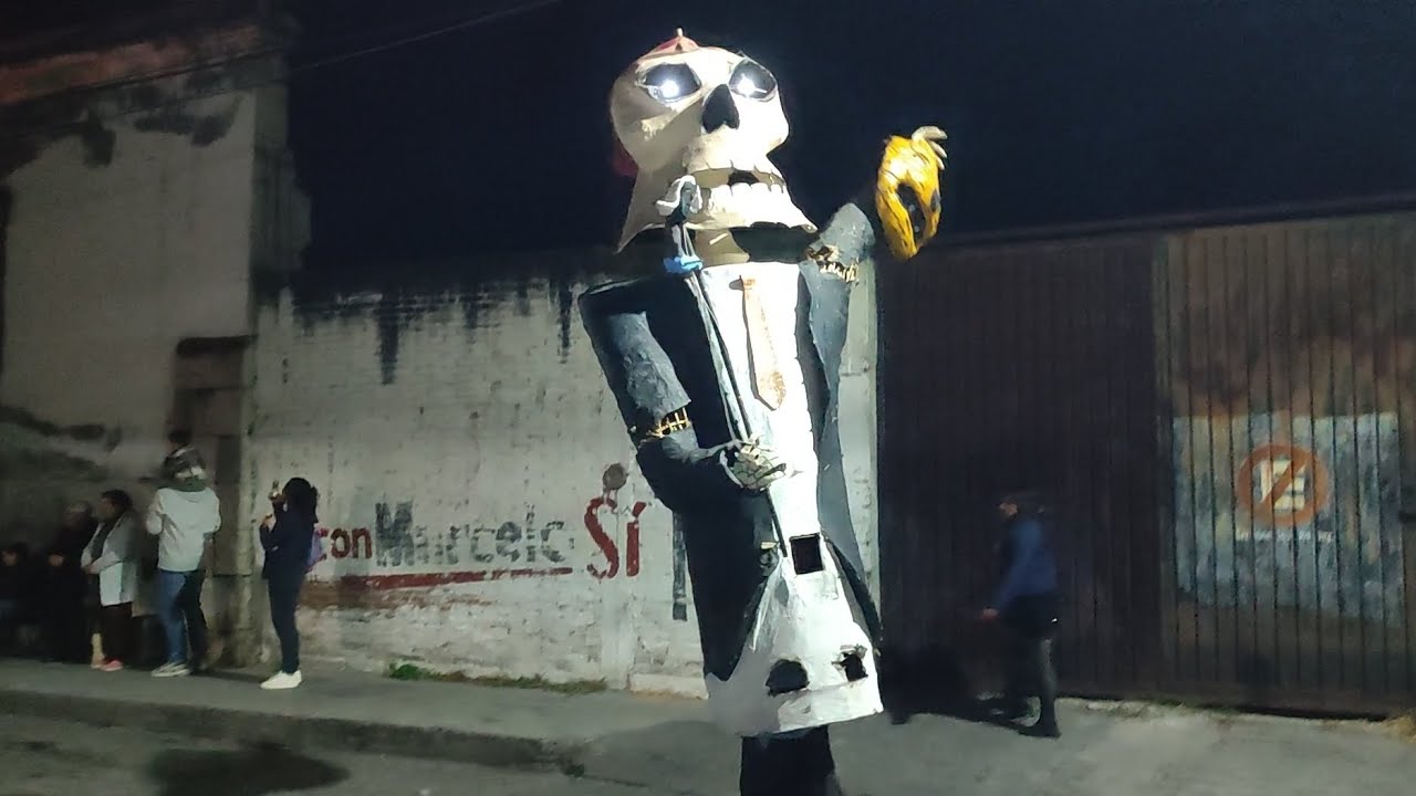DESFILE NOCTURNO POR ANIVERSARIO DE CUITZEO PUEBLO MAGICO 2025#michoacán#cuitzeo#fiesta#tradiciones