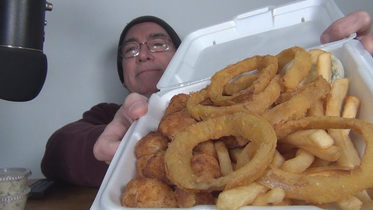 ASMR Eating Kelly's Roast Beef Scallop Plate