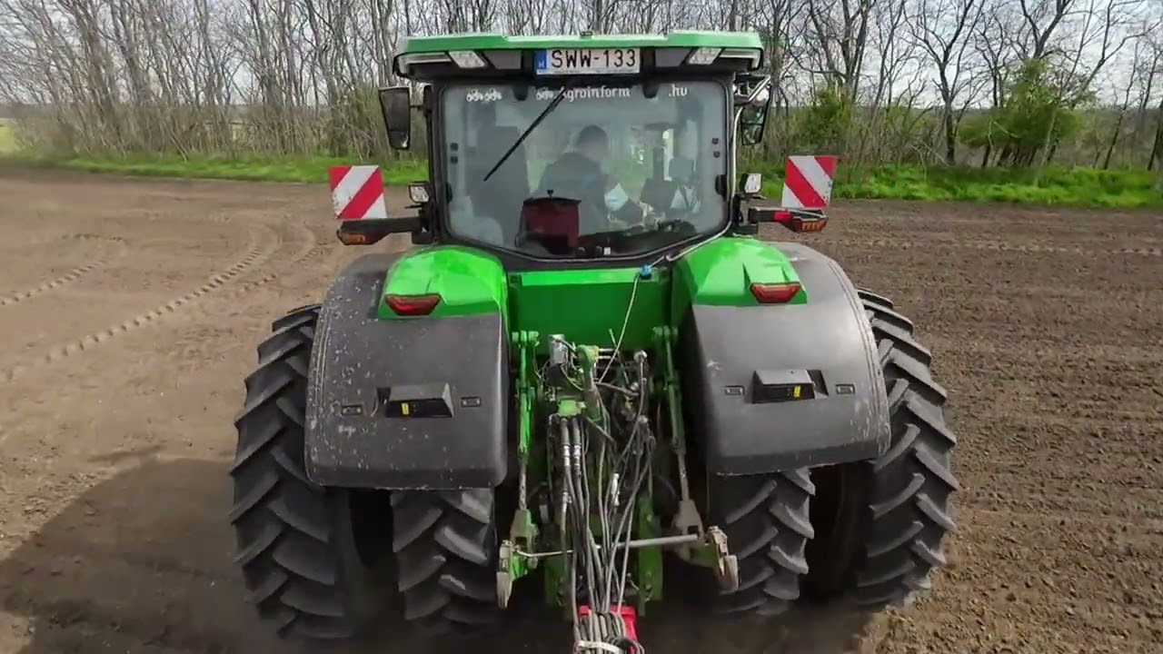 April 2025 corn sowing John deere 8r 340 / Horsch Maestro 12 sv