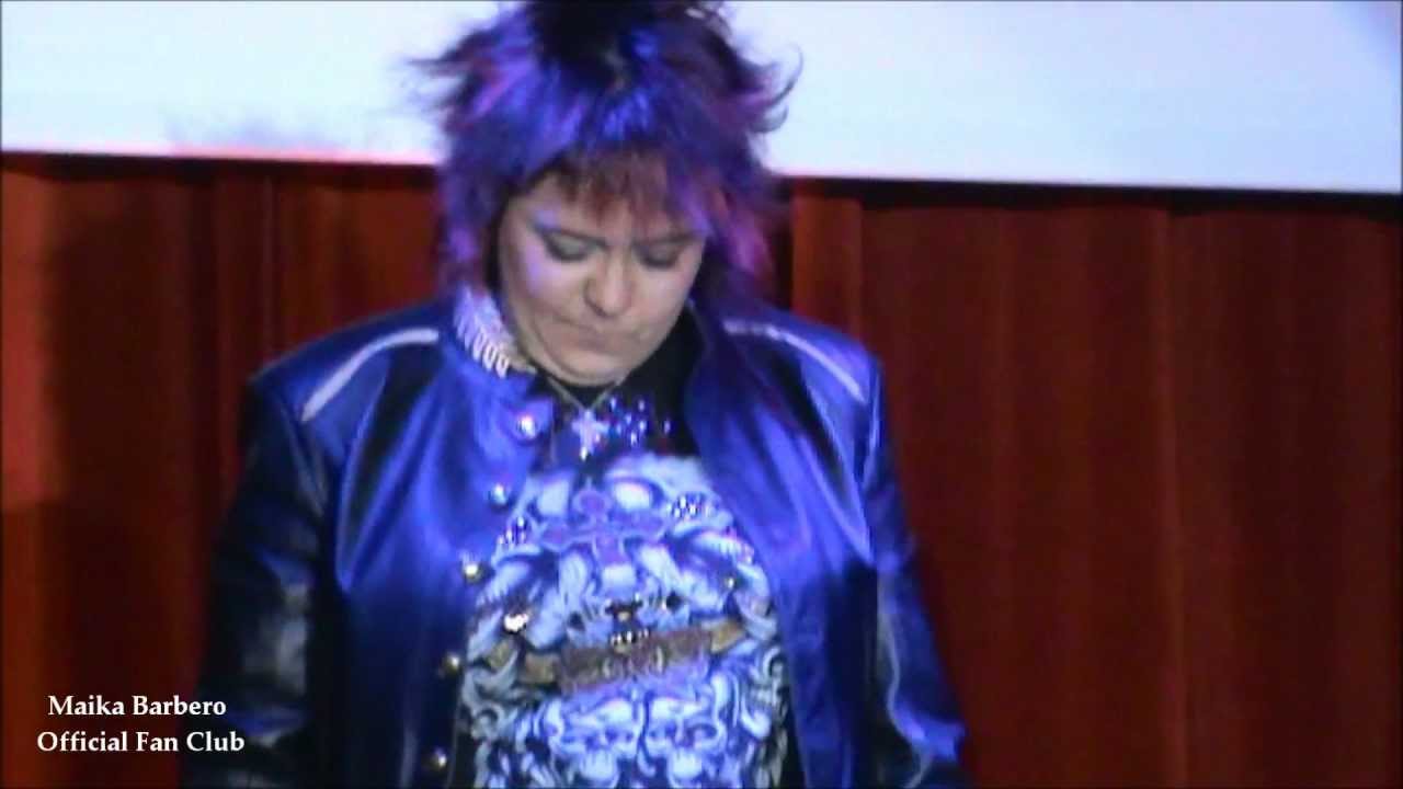 CARRIE -  MAIKA BARBERO LIVE