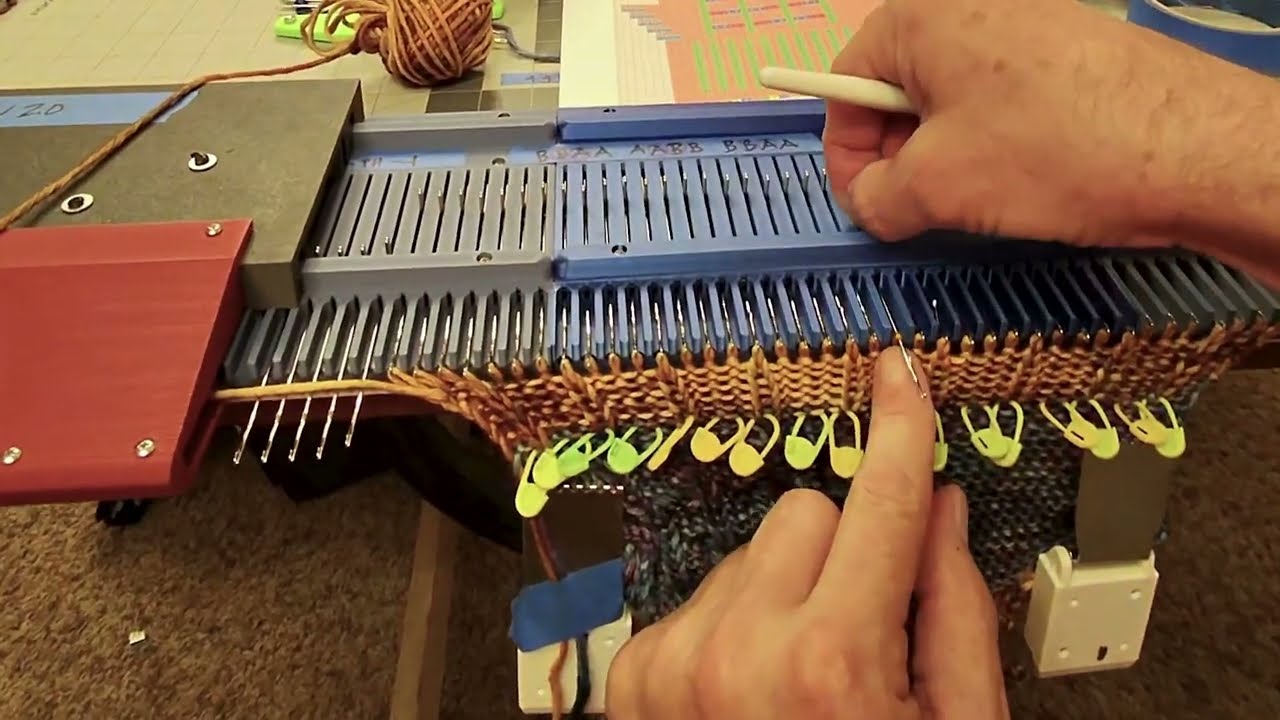 Machine Knitting : Basic Glove :: Part Four