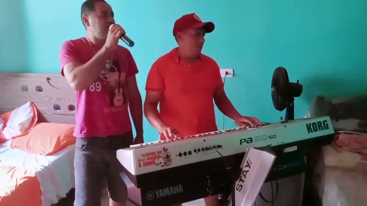 Genildo dos teclados e Gilmar cantor 