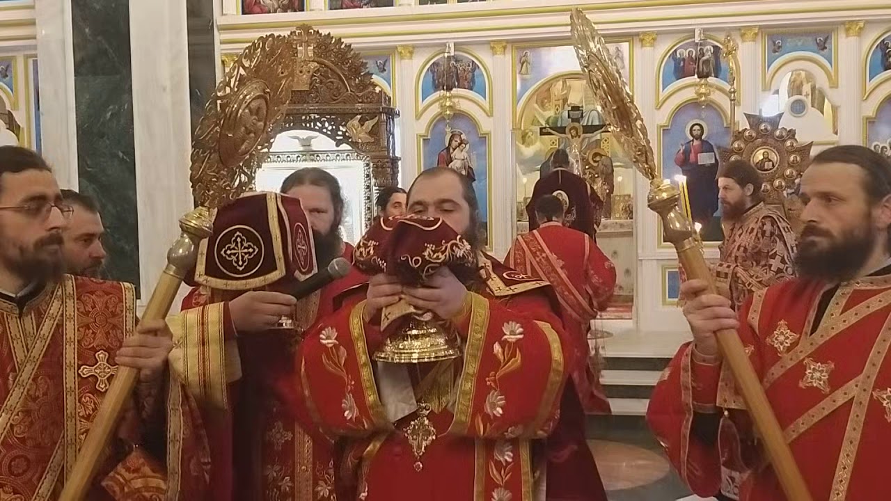 Slujba la Mănăstirea Slătioara Sf.Ștefan 27/ 9 Ianuarie  2020(1)