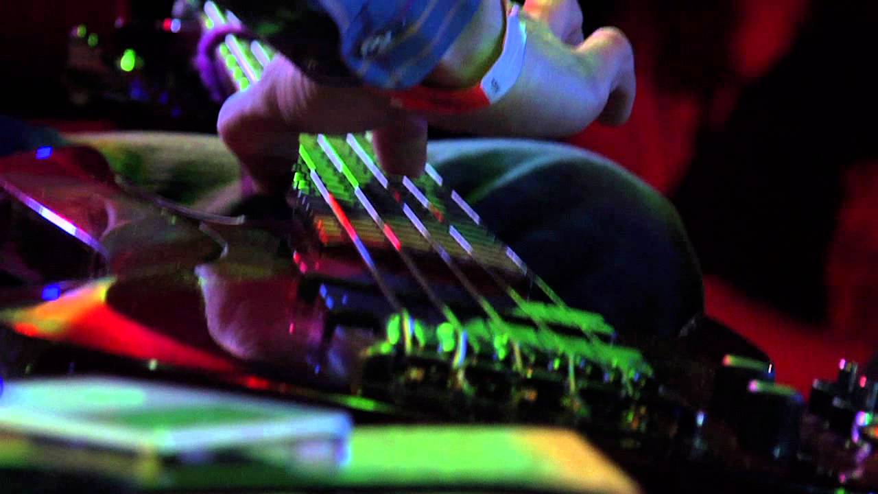 EVAN BREWER - Currency LIVE