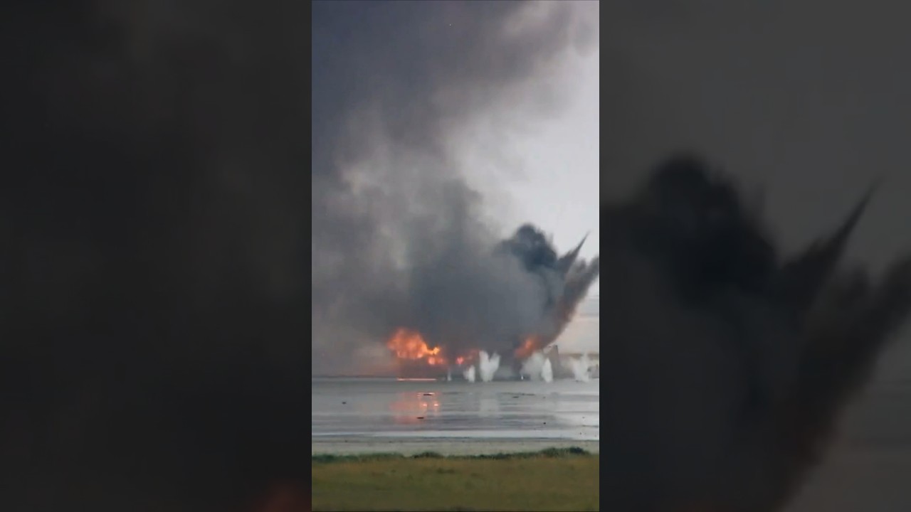 De Vliehors is het enige gebied in Nederland waar straaljagers met echte bommen mogen oefenen.