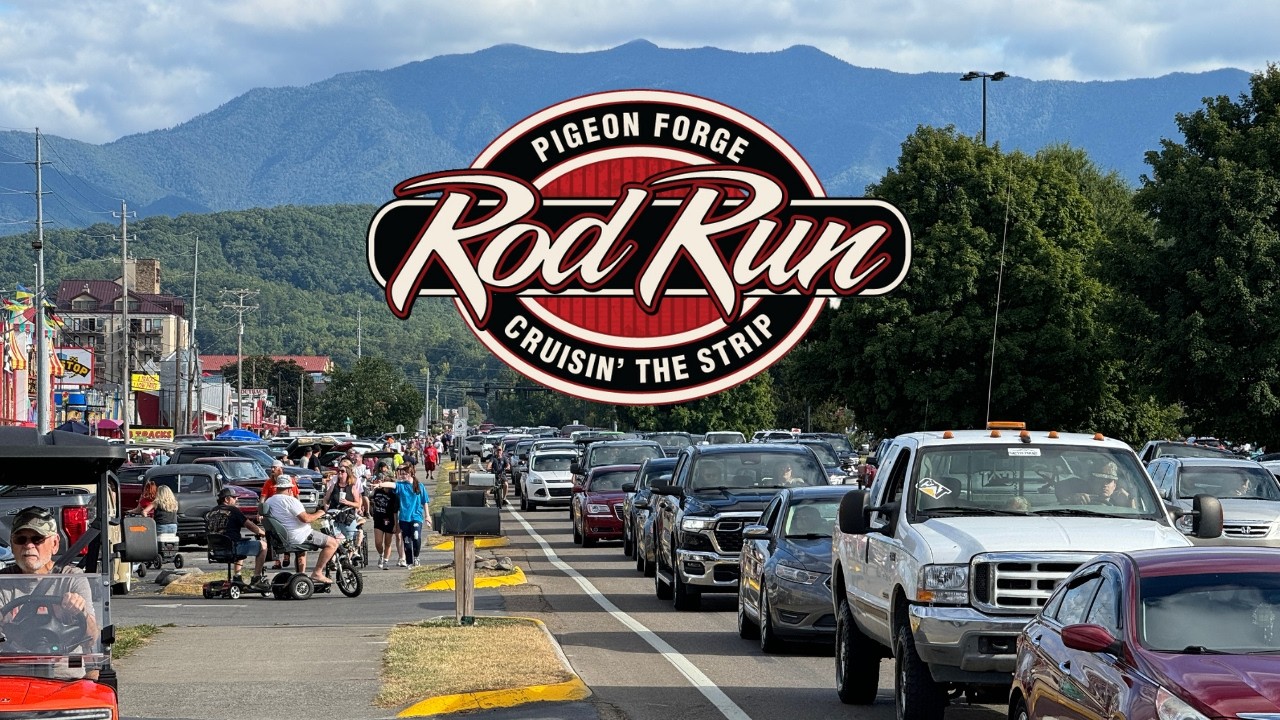 Exploring The Pigeon Forge Rod Run | Fall 2024 Walking Tour