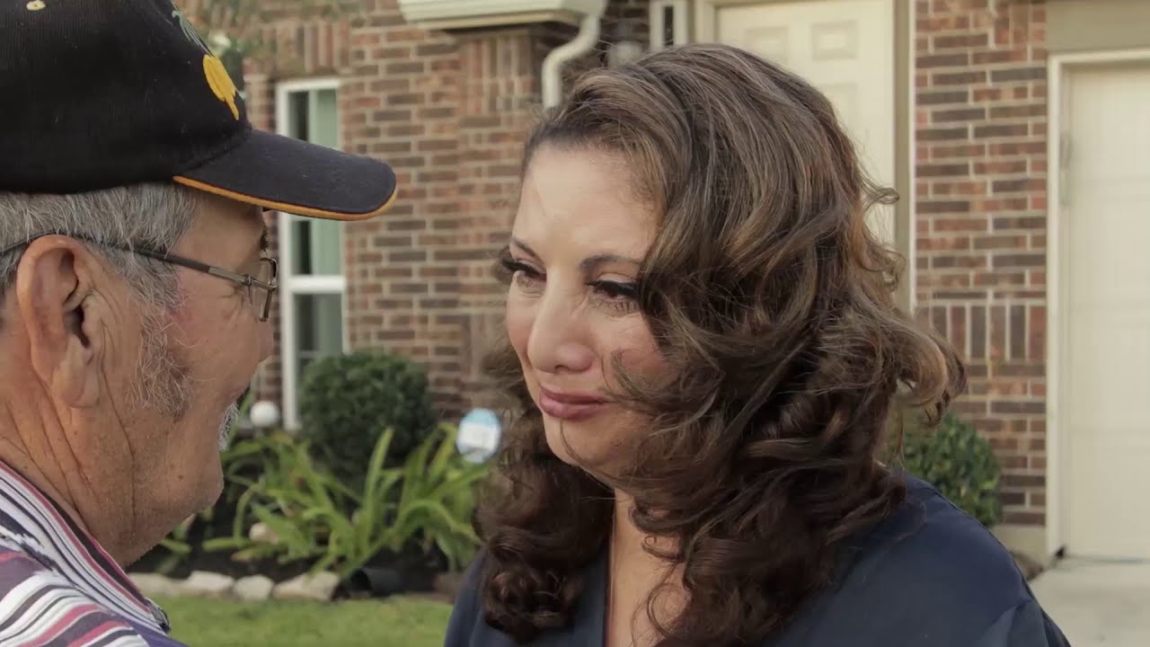 DNA Match Leads Woman to Reunite With Long-lost Father