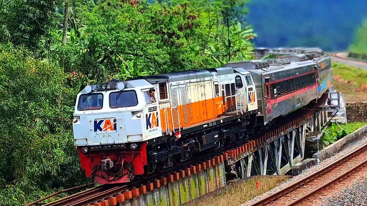 Freight Train Hunting in Indonesia | Long Cargo Trains Passing