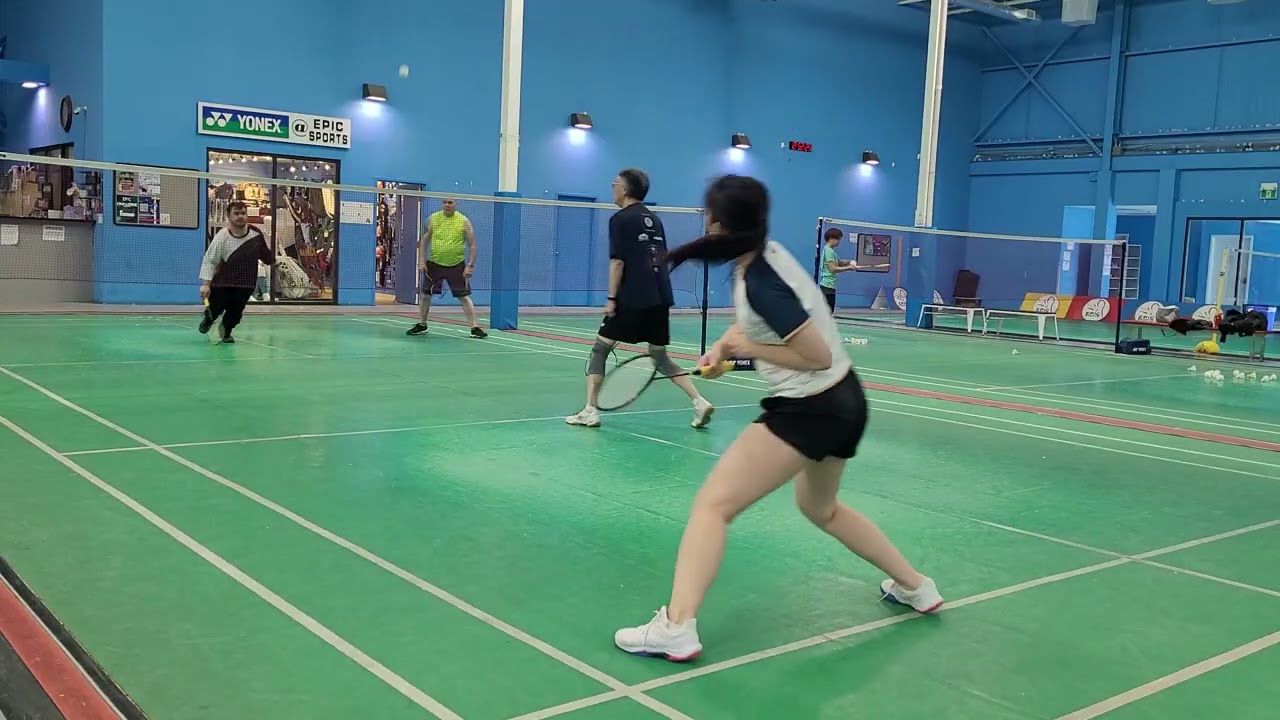 Bob/Partner vs Gloria/Mike