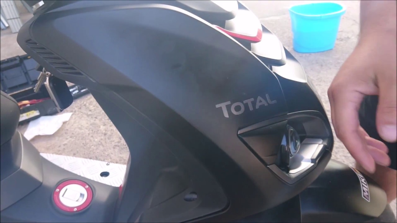 Peugeot Speedfight 4 LC - Glühlampen des Frontscheinwerfers auswechseln