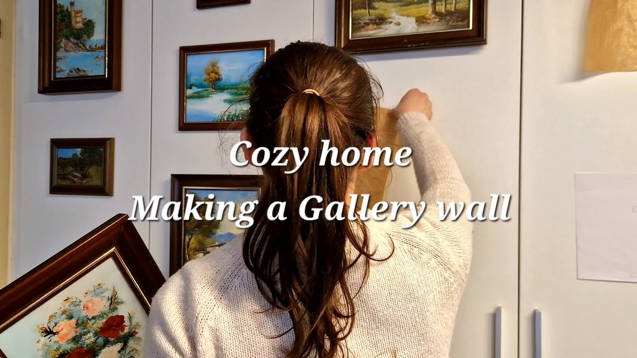 Gallery wall with thrifted paintings 🖼️ Cottage like home in an apartement 🏡 Cozy living
