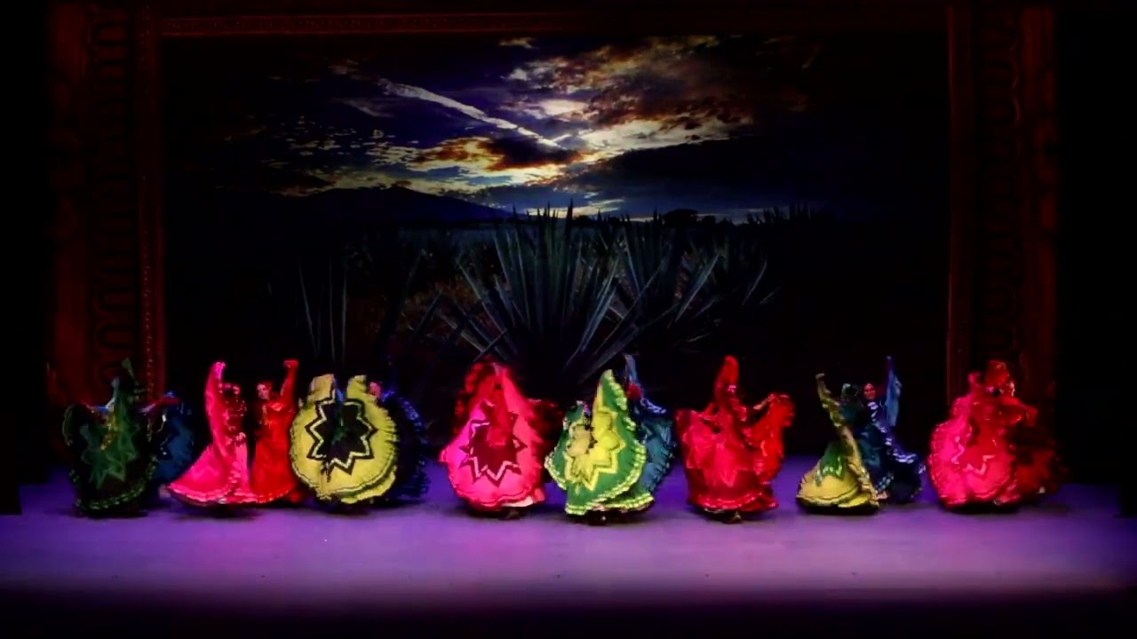 ENSAMBLE FOLKLORICO MEXICANO- Jalisco Fiesta Charra.