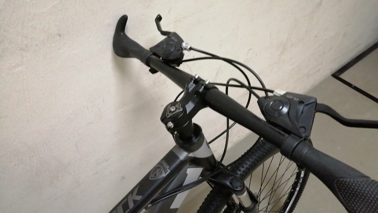 26inch mountain bike (grey) disc brakes