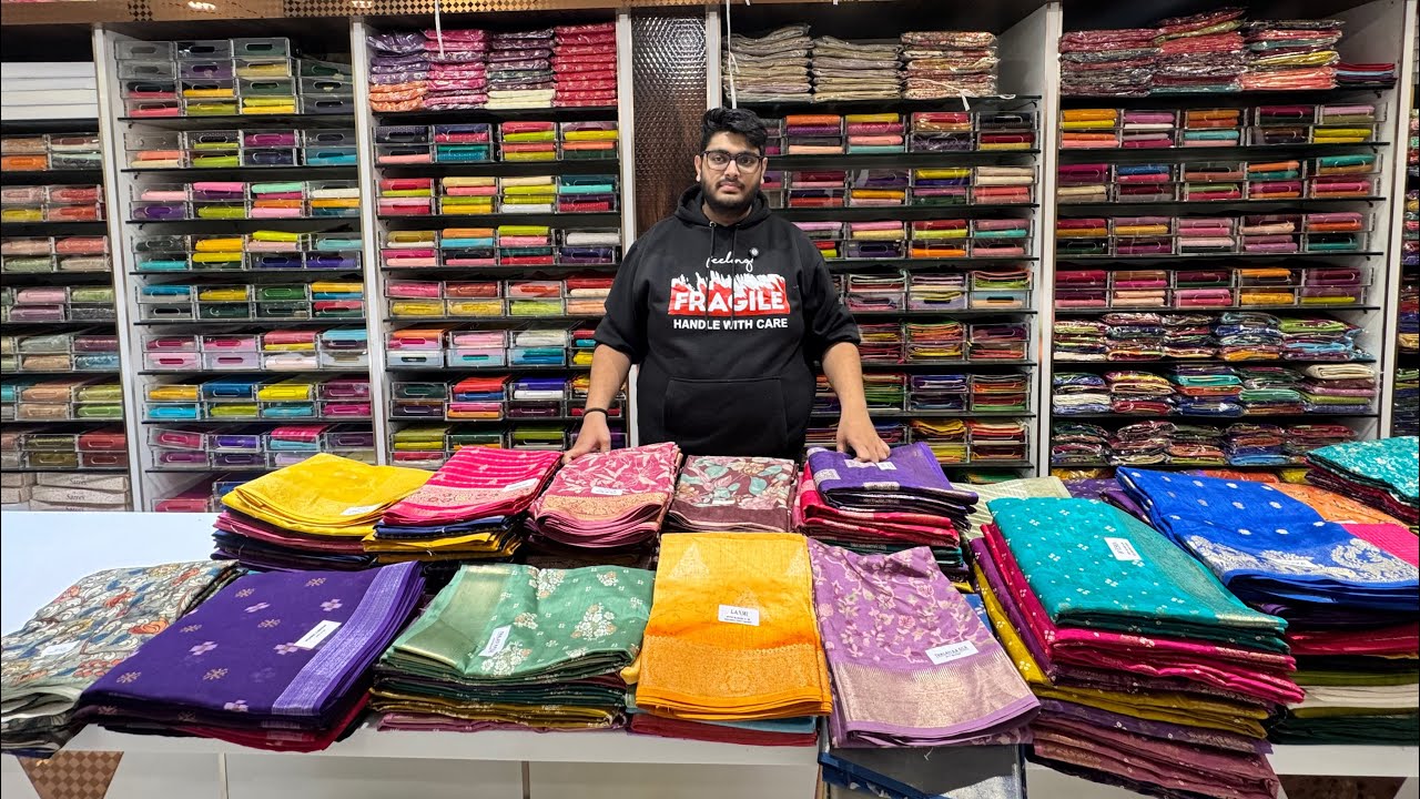 Фирменные подарочные сари по цене 650 рупий только в интернет-магазине Rajajinagar Bangalore с ку...