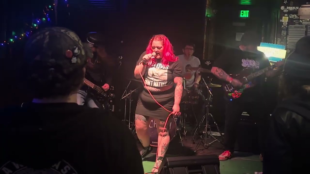 Radical Eyes - Hindsight (live) @ Surfside 7