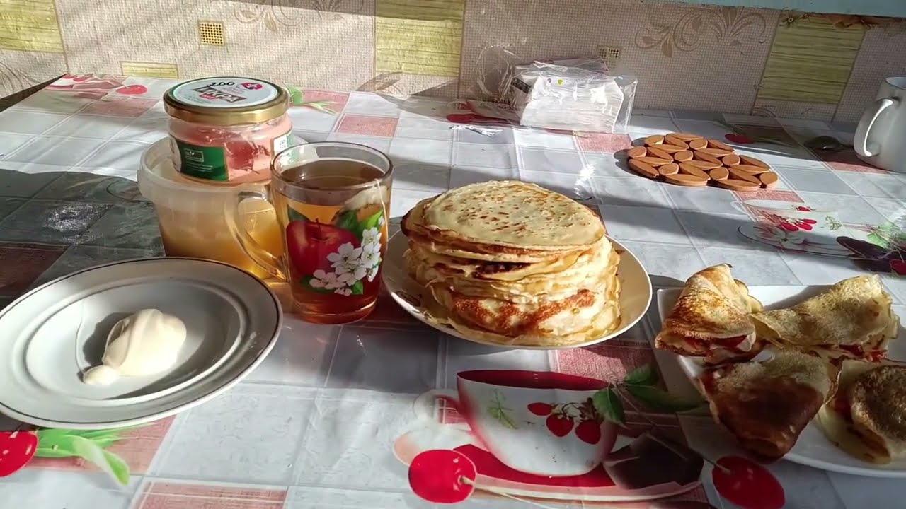 В 457.  Блинный день на Масленицу)