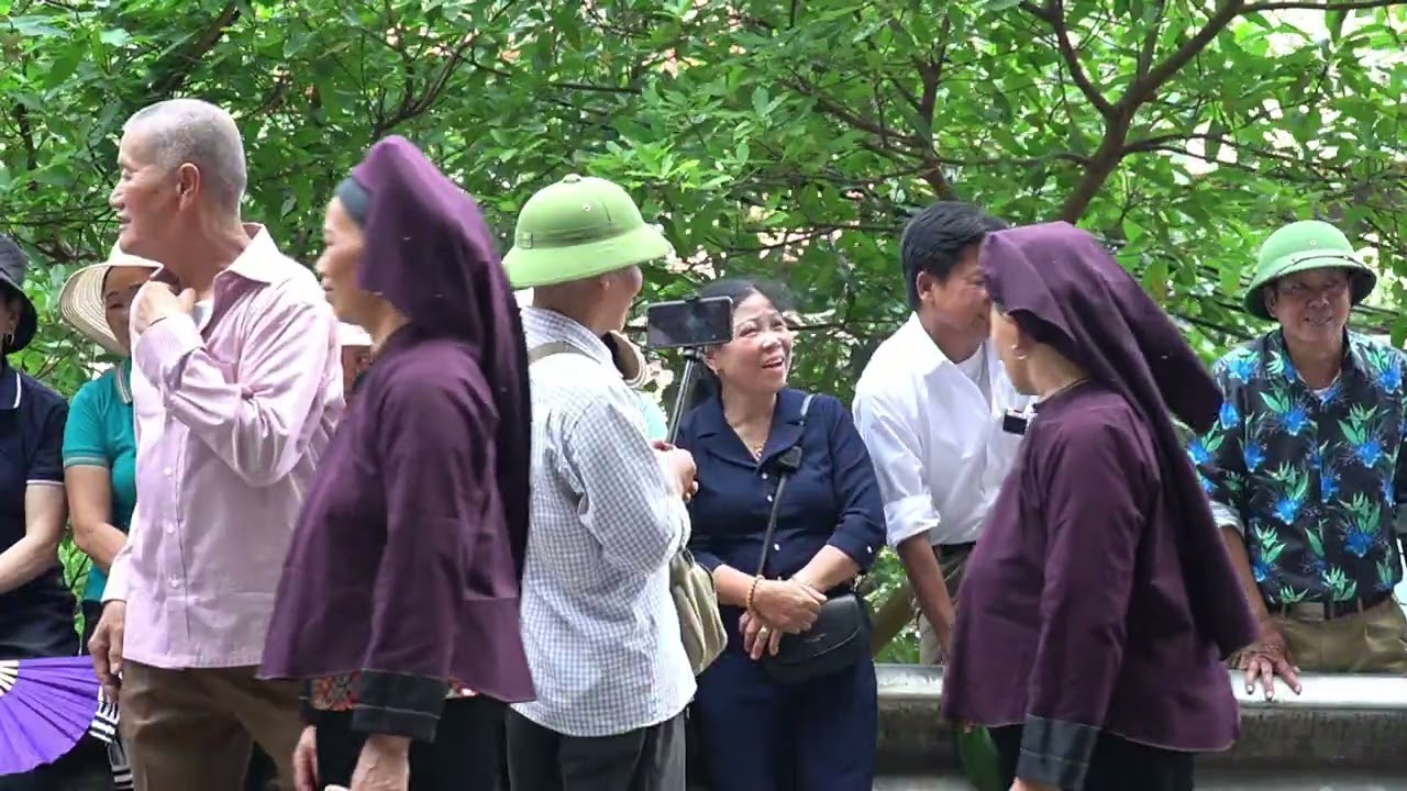 Hai Anh Chị Bắc Giang Đi Chợ Tình Lạng Sơn Gặp Nhau Hò Nghe Rất Tình Cảm