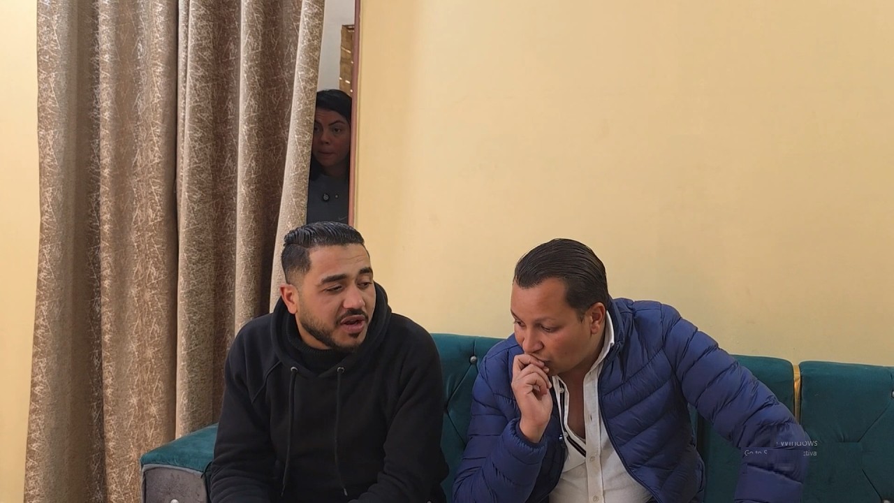 بيخلص من اخوه الكبير عشان يرضى زوجته ثم يكتشف الصدمه ! فماذا فعل